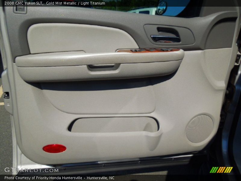 Gold Mist Metallic / Light Titanium 2008 GMC Yukon SLT