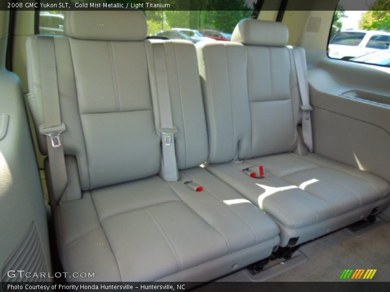 Gold Mist Metallic / Light Titanium 2008 GMC Yukon SLT