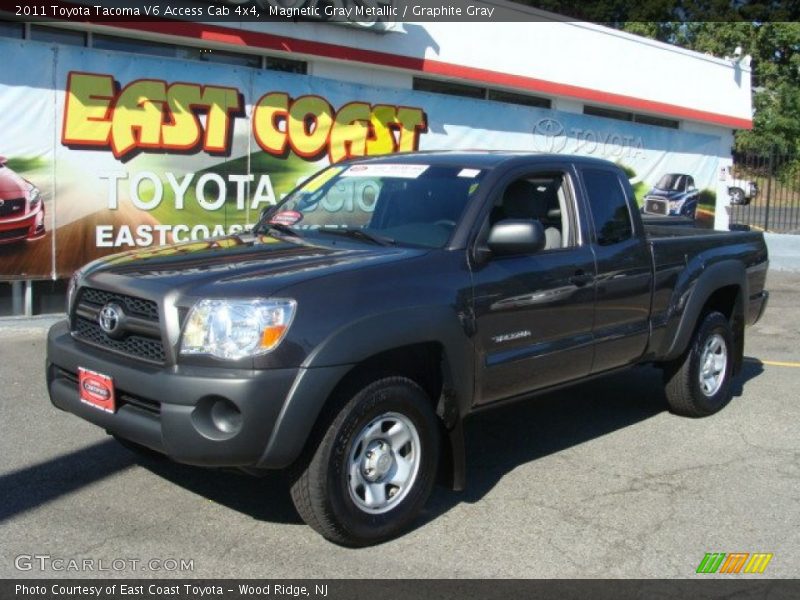 Magnetic Gray Metallic / Graphite Gray 2011 Toyota Tacoma V6 Access Cab 4x4