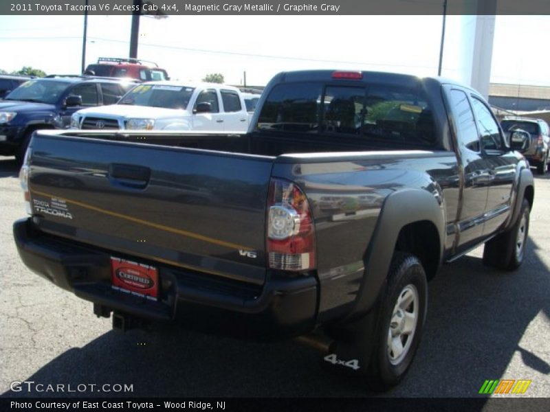 Magnetic Gray Metallic / Graphite Gray 2011 Toyota Tacoma V6 Access Cab 4x4