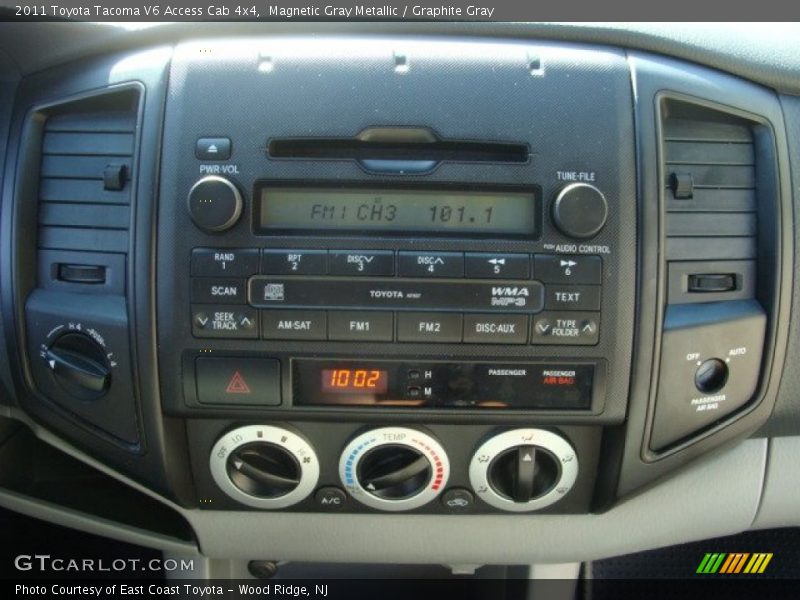 Magnetic Gray Metallic / Graphite Gray 2011 Toyota Tacoma V6 Access Cab 4x4