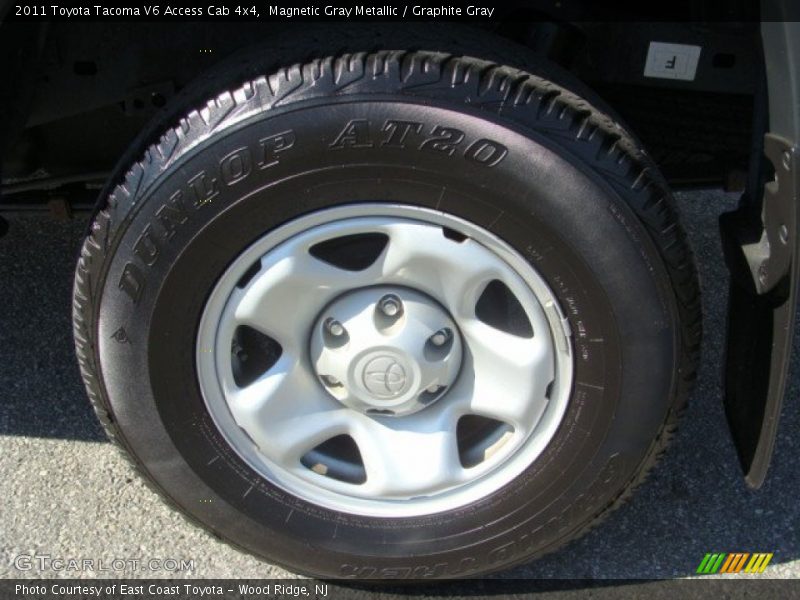 Magnetic Gray Metallic / Graphite Gray 2011 Toyota Tacoma V6 Access Cab 4x4