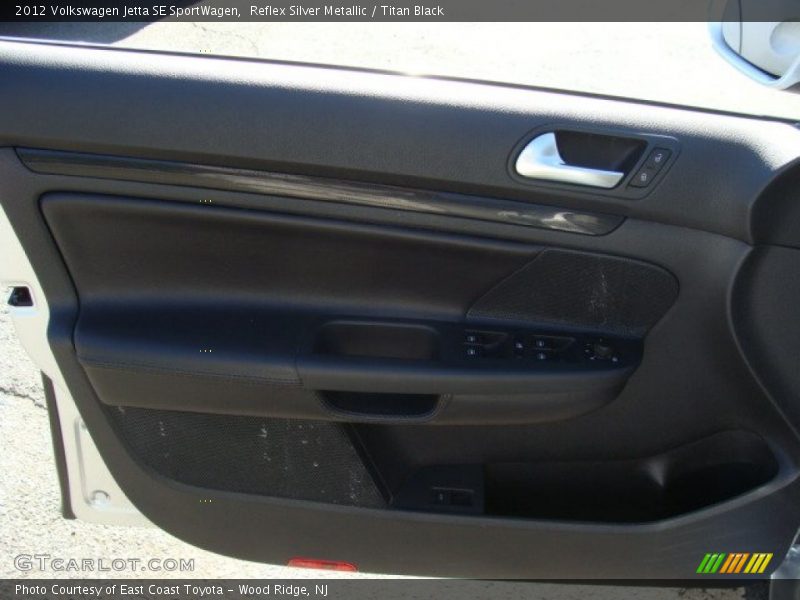 Reflex Silver Metallic / Titan Black 2012 Volkswagen Jetta SE SportWagen