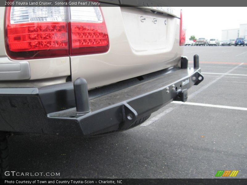 Sonora Gold Pearl / Ivory 2006 Toyota Land Cruiser
