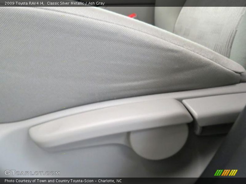 Classic Silver Metallic / Ash Gray 2009 Toyota RAV4 I4