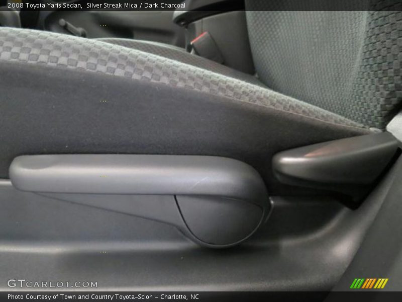Silver Streak Mica / Dark Charcoal 2008 Toyota Yaris Sedan