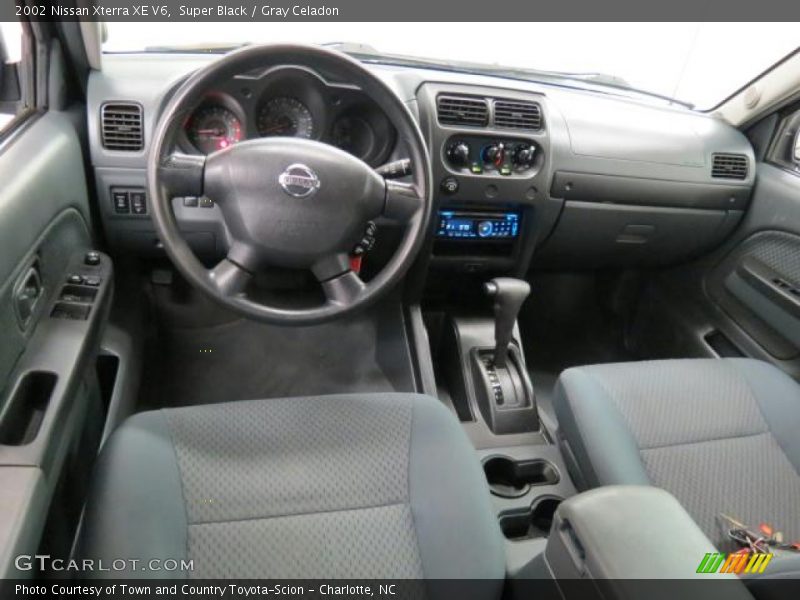 Super Black / Gray Celadon 2002 Nissan Xterra XE V6