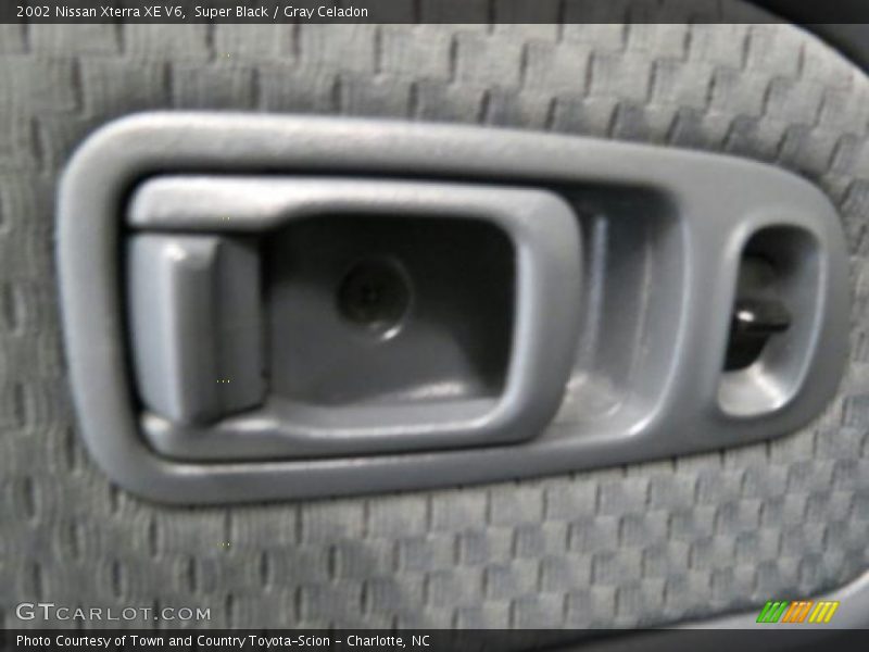 Super Black / Gray Celadon 2002 Nissan Xterra XE V6