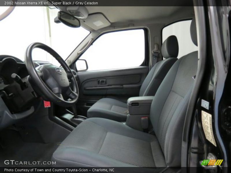 Super Black / Gray Celadon 2002 Nissan Xterra XE V6