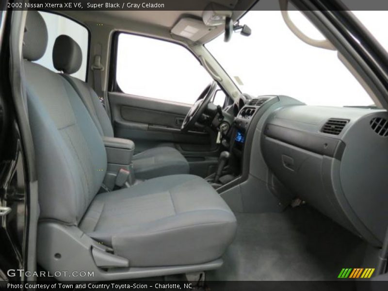 Super Black / Gray Celadon 2002 Nissan Xterra XE V6