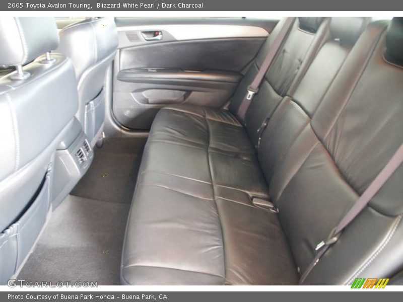 Blizzard White Pearl / Dark Charcoal 2005 Toyota Avalon Touring