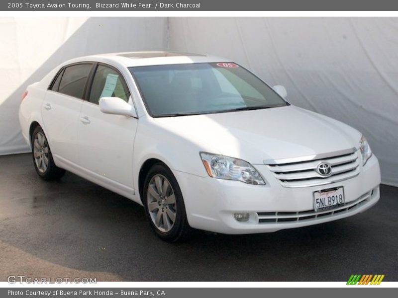 Blizzard White Pearl / Dark Charcoal 2005 Toyota Avalon Touring