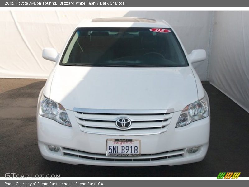 Blizzard White Pearl / Dark Charcoal 2005 Toyota Avalon Touring