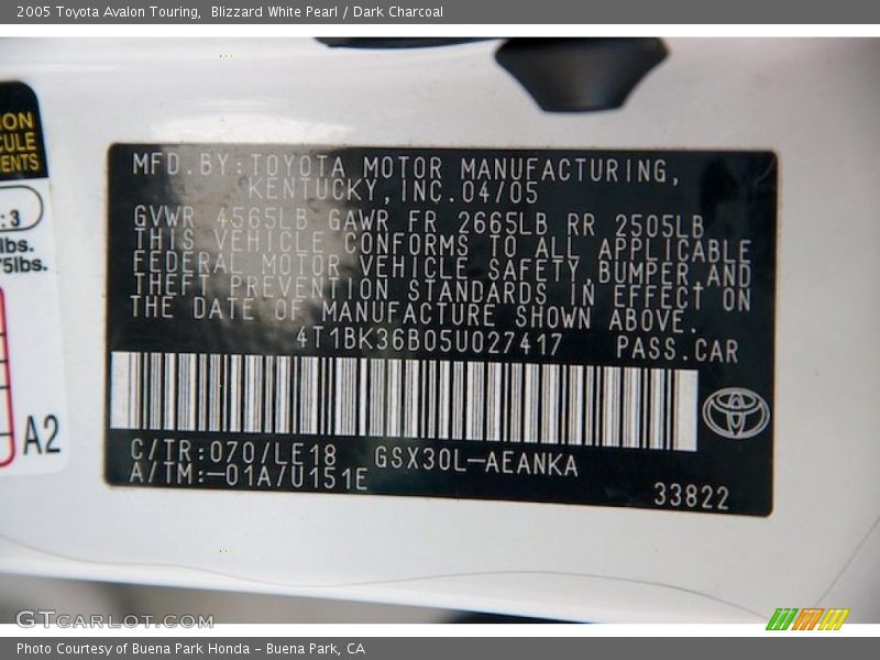 Blizzard White Pearl / Dark Charcoal 2005 Toyota Avalon Touring