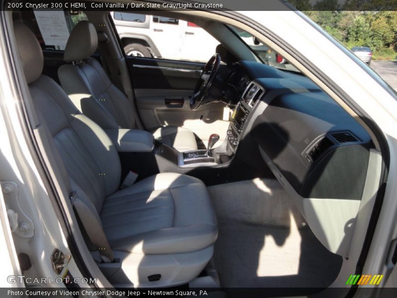 Cool Vanilla / Dark Slate Gray/Light Graystone 2005 Chrysler 300 C HEMI
