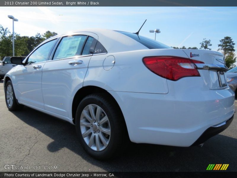 Bright White / Black 2013 Chrysler 200 Limited Sedan