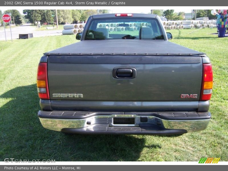 Storm Gray Metallic / Graphite 2002 GMC Sierra 1500 Regular Cab 4x4