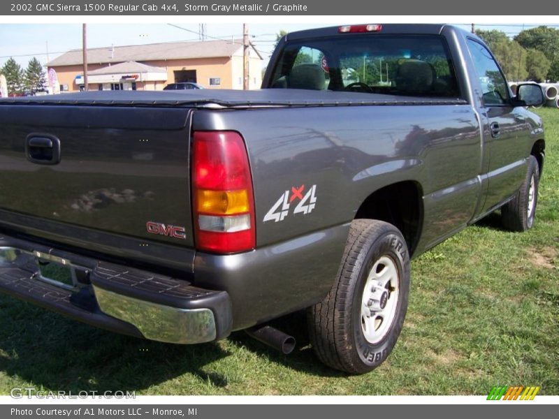 Storm Gray Metallic / Graphite 2002 GMC Sierra 1500 Regular Cab 4x4