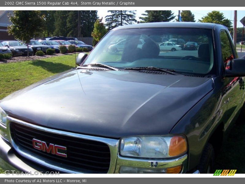 Storm Gray Metallic / Graphite 2002 GMC Sierra 1500 Regular Cab 4x4