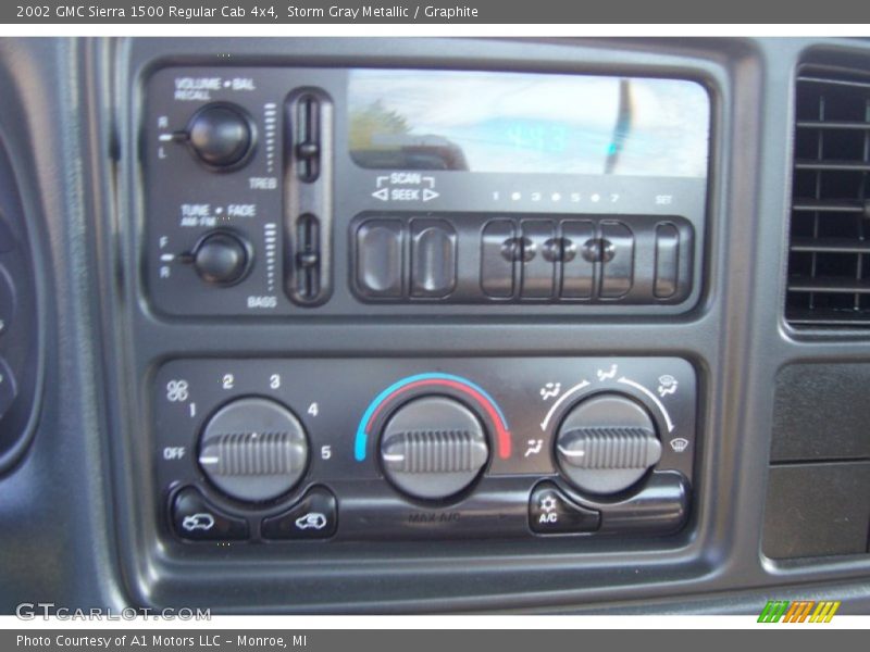 Storm Gray Metallic / Graphite 2002 GMC Sierra 1500 Regular Cab 4x4