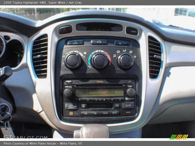 Super White / Ash Gray 2006 Toyota Highlander 4WD