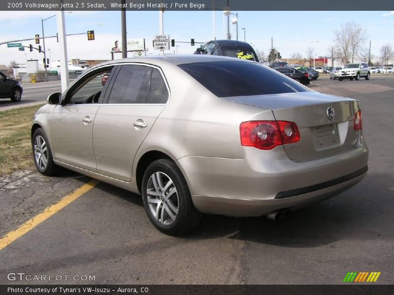 Wheat Beige Metallic / Pure Beige 2005 Volkswagen Jetta 2.5 Sedan