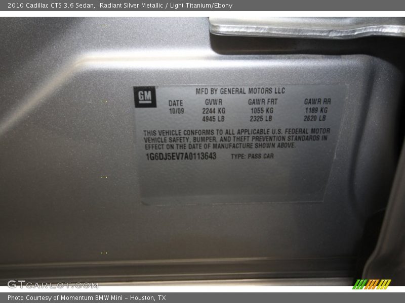 Radiant Silver Metallic / Light Titanium/Ebony 2010 Cadillac CTS 3.6 Sedan