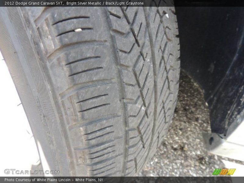 Bright Silver Metallic / Black/Light Graystone 2012 Dodge Grand Caravan SXT