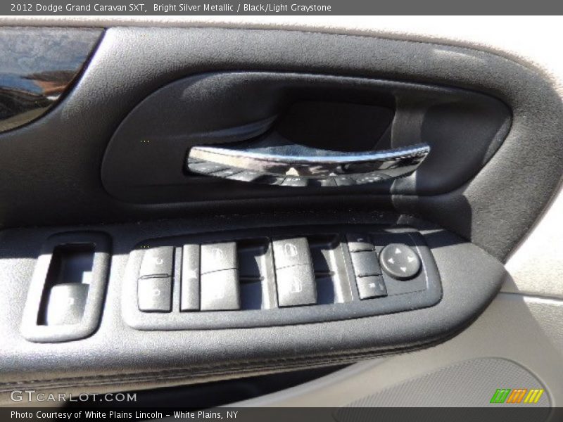 Bright Silver Metallic / Black/Light Graystone 2012 Dodge Grand Caravan SXT