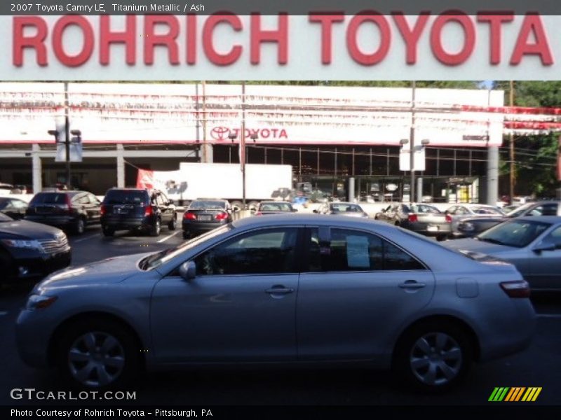 Titanium Metallic / Ash 2007 Toyota Camry LE