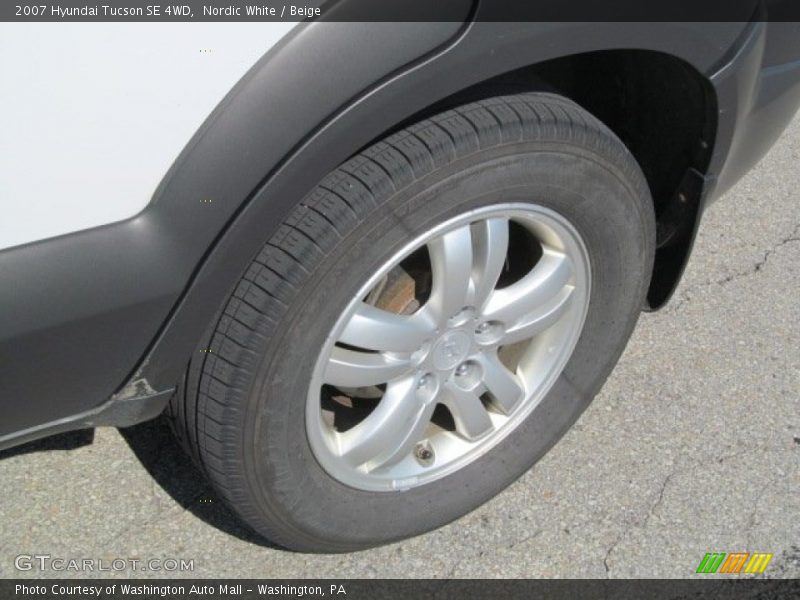 Nordic White / Beige 2007 Hyundai Tucson SE 4WD