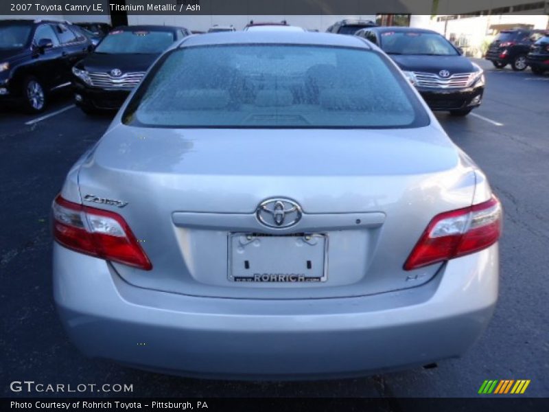Titanium Metallic / Ash 2007 Toyota Camry LE
