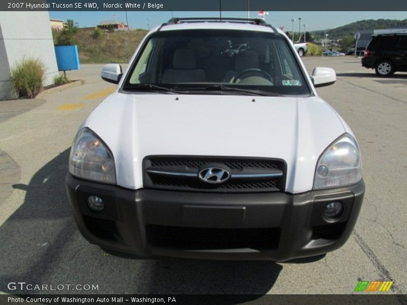 Nordic White / Beige 2007 Hyundai Tucson SE 4WD