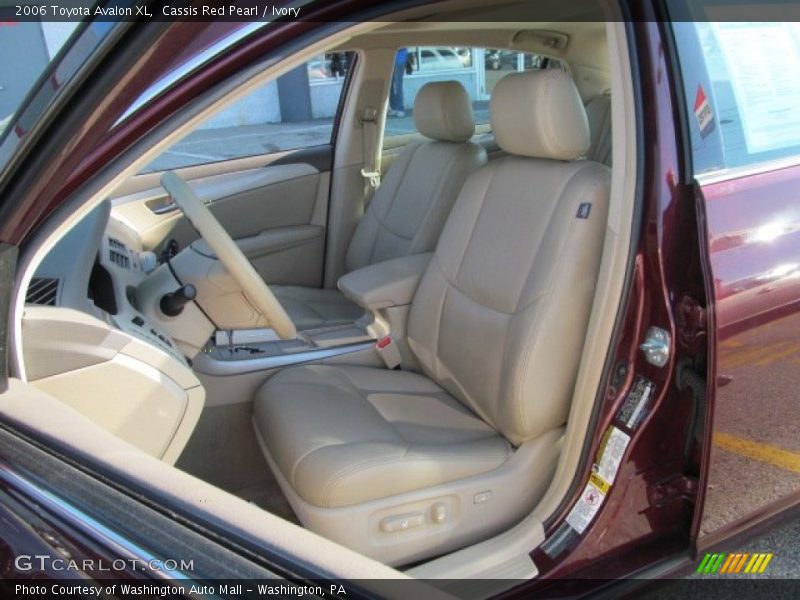 Cassis Red Pearl / Ivory 2006 Toyota Avalon XL