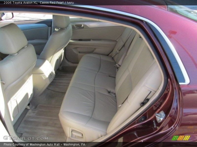 Cassis Red Pearl / Ivory 2006 Toyota Avalon XL