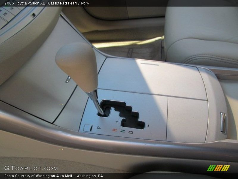 Cassis Red Pearl / Ivory 2006 Toyota Avalon XL
