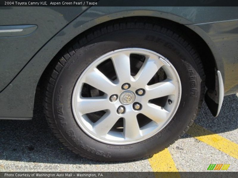 Aspen Green Pearl / Taupe 2004 Toyota Camry XLE