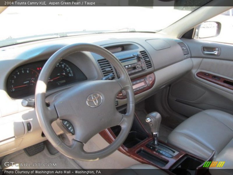 Aspen Green Pearl / Taupe 2004 Toyota Camry XLE