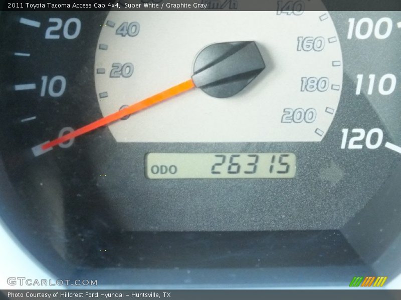 Super White / Graphite Gray 2011 Toyota Tacoma Access Cab 4x4
