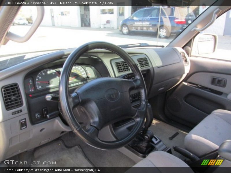 Millennium Silver Metallic / Gray 2002 Toyota 4Runner SR5 4x4