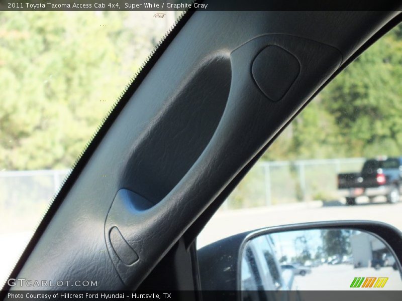 Super White / Graphite Gray 2011 Toyota Tacoma Access Cab 4x4