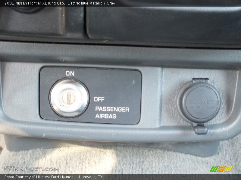 Electric Blue Metallic / Gray 2001 Nissan Frontier XE King Cab