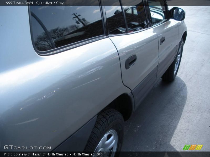 Quicksilver / Gray 1999 Toyota RAV4
