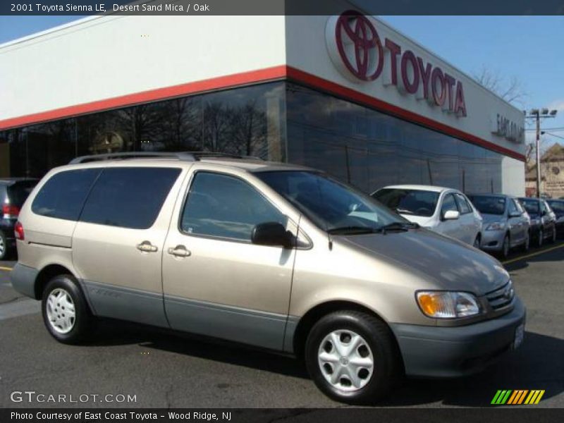 Desert Sand Mica / Oak 2001 Toyota Sienna LE