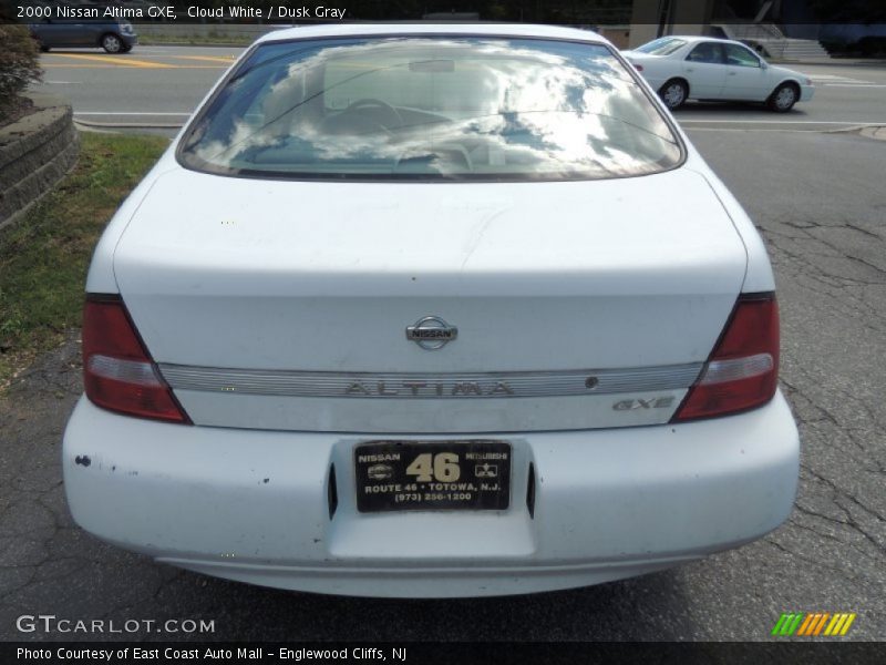 Cloud White / Dusk Gray 2000 Nissan Altima GXE