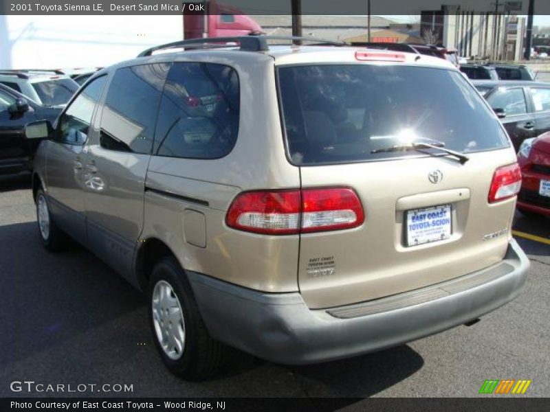 Desert Sand Mica / Oak 2001 Toyota Sienna LE