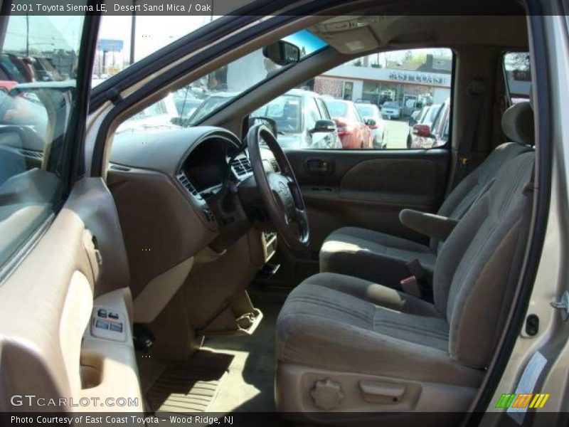 Desert Sand Mica / Oak 2001 Toyota Sienna LE