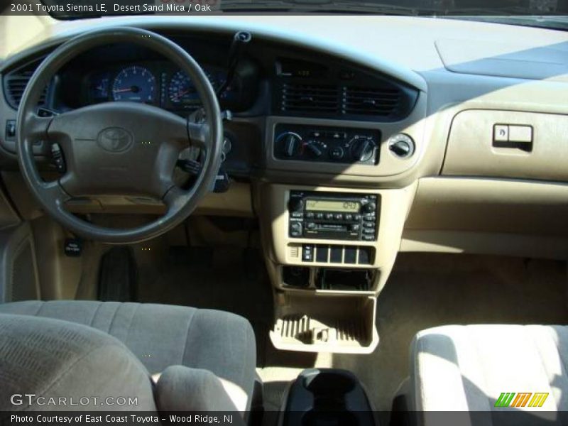 Desert Sand Mica / Oak 2001 Toyota Sienna LE