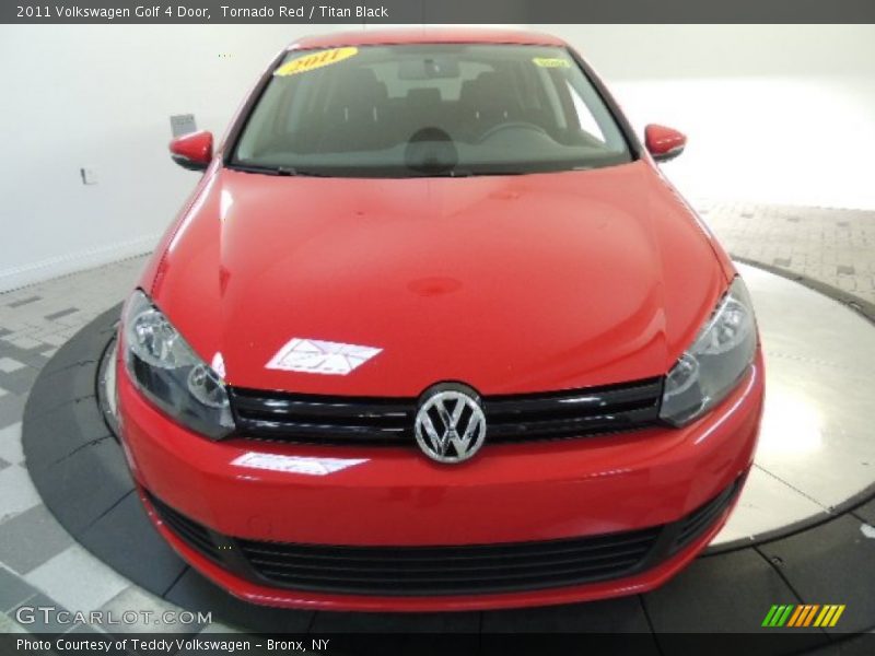 Tornado Red / Titan Black 2011 Volkswagen Golf 4 Door