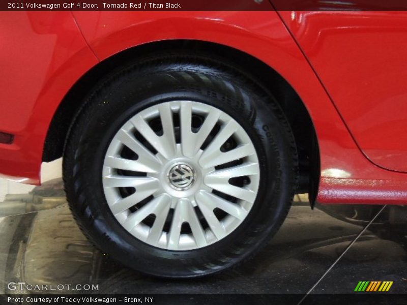 Tornado Red / Titan Black 2011 Volkswagen Golf 4 Door